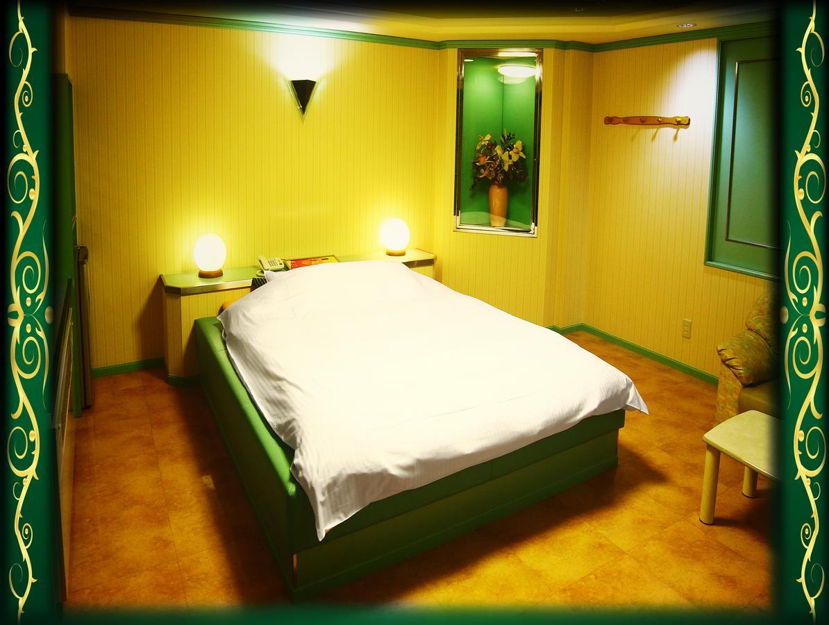 Kyoto Hotel Crown (Adults Only) Exterior foto